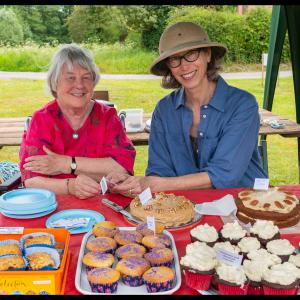 LR JPG Big Lunch Benhall Green Pauline and Joan Cake stall 02062019 2338