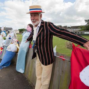 Queens Jubilee. Hilary and scarecrows. Low res JPG 6922